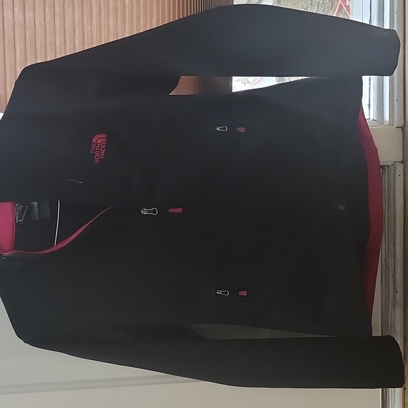 The North Face Jackets & Blazers - North Face women's M black and pink jacket